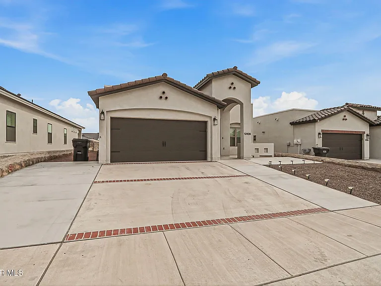 13106 Kington Ave — Photo 31