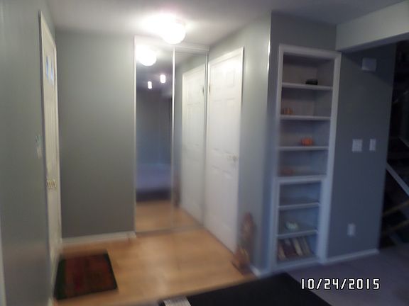 6208 foyer/hall closet2