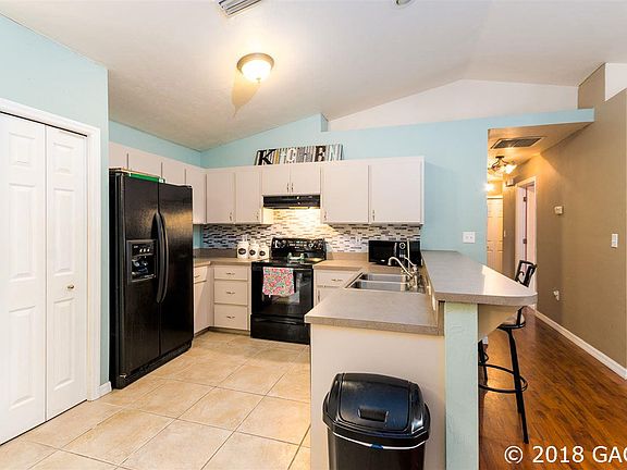 5th image of 13639 NW 136th Dr