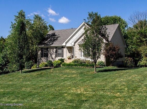 3002 Log Cabin Ct-2