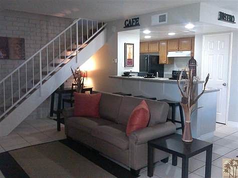 3rd image of 72616 Edgehill Dr Unit 2