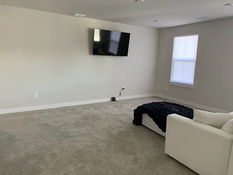 2325 Hazel Way — Photo 13