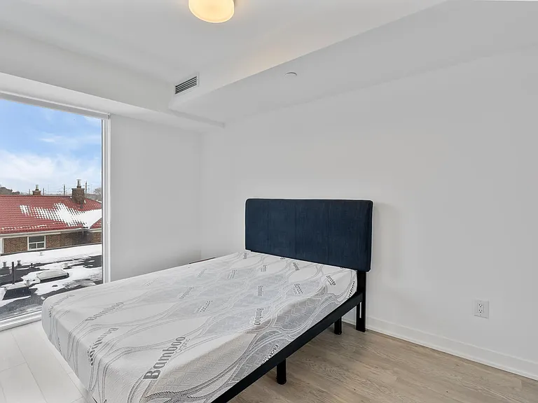 480 Wilson Ave — Photo 18
