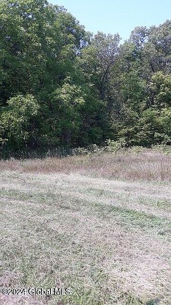 3rd image of L40 Tarrytown Road