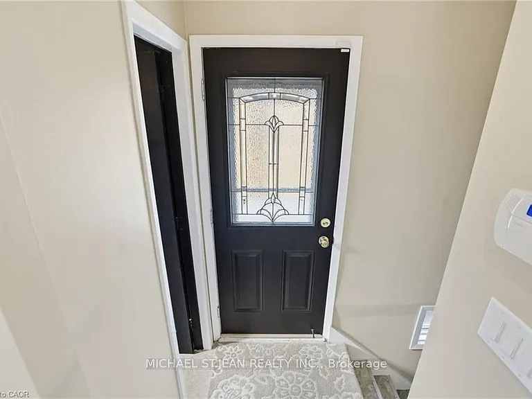 282 Roach Ave — Photo 33