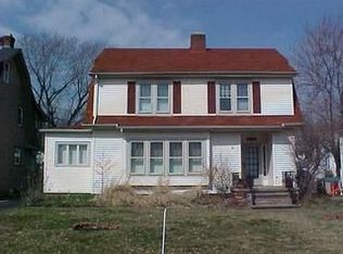 1296 Bunts Rd, Lakewood, OH 44107