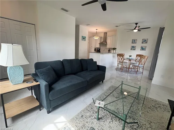 6101 Lake Front DR, FORT MYERS, FL 33908