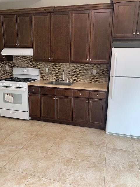1st image of 111 Macon Ave #1