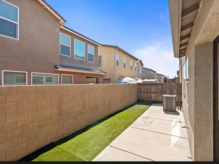 6135 E Bishop Ln — Photo 26