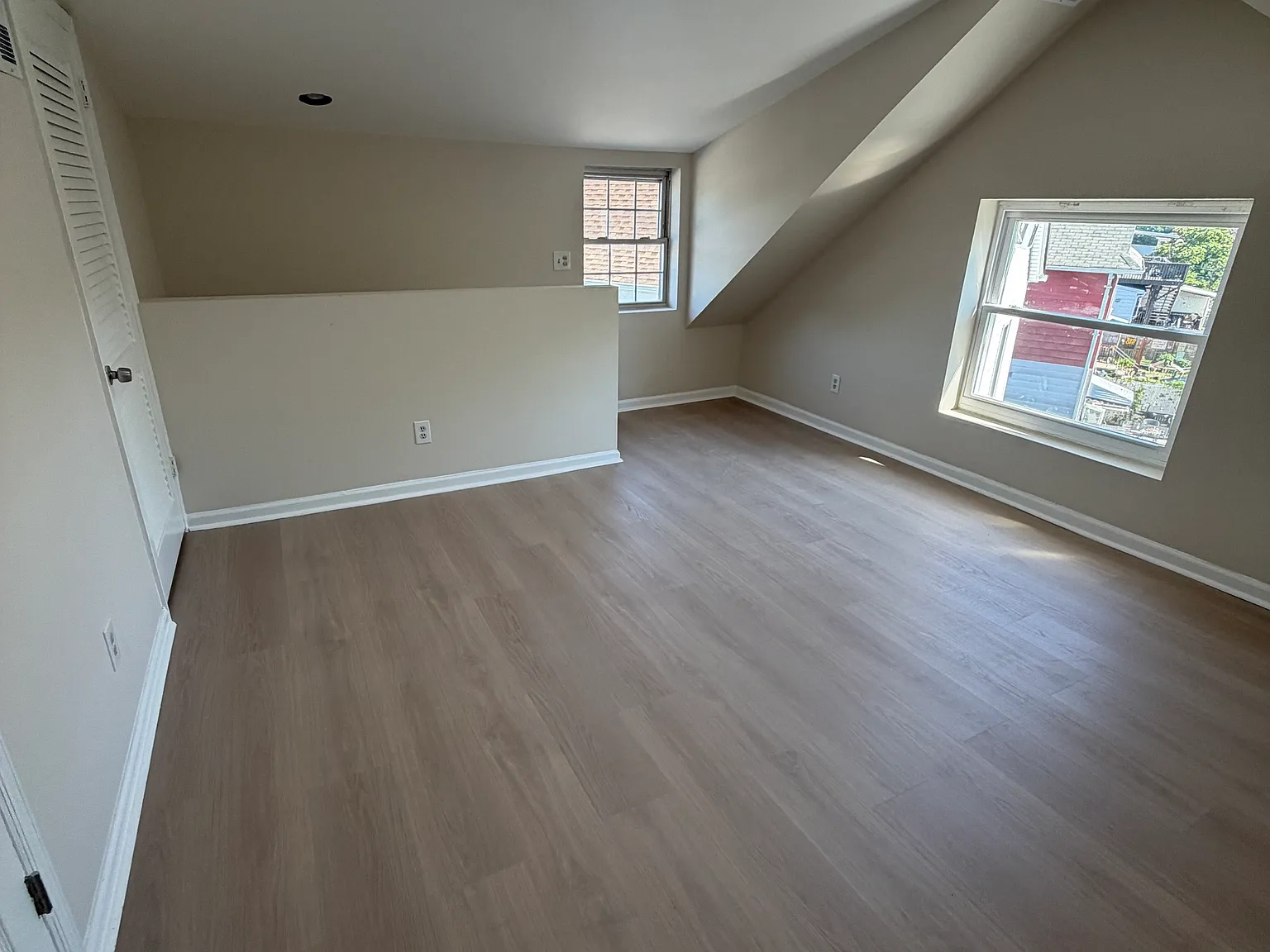 1 bed, 1.5 bath, 900 sqft, $2,150 — Photo 4
