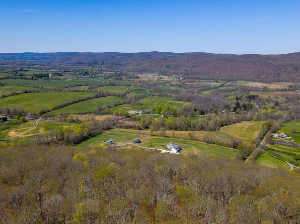 34 Knibloe Hill Rd, Sharon, CT 06069