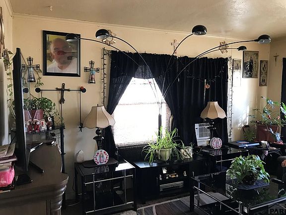 4th image of 1301 N La Crosse Ave #1305