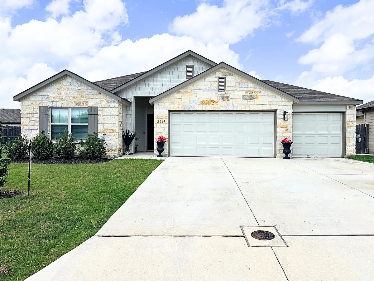 Building Photo - 2018 Reserve Way