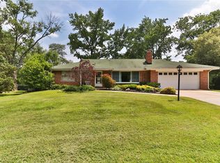 800 Renderer Dr, Saint Louis, MO 63122
