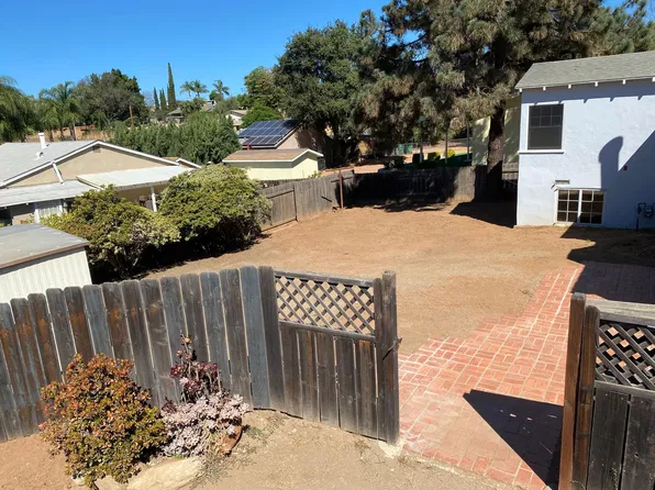 1919 Suncrest Blvd, El Cajon, CA 92021