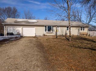 7916 22nd St, Perry, KS 66073