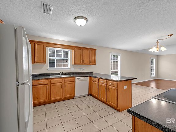 5th image of 25918 Overton Dr