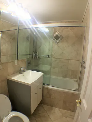 Rented by New York Cosmopolitan Realty | media 21