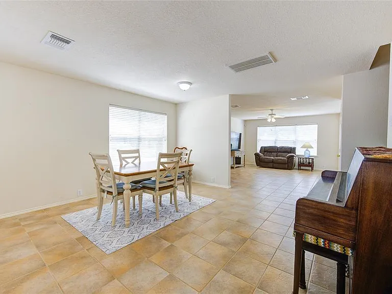 21207 Barker Canyon Ln — Photo 11