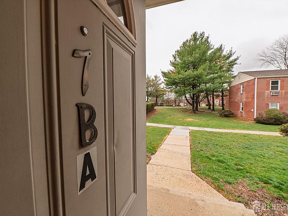 3rd image of 72 Fox Rd APT 7B