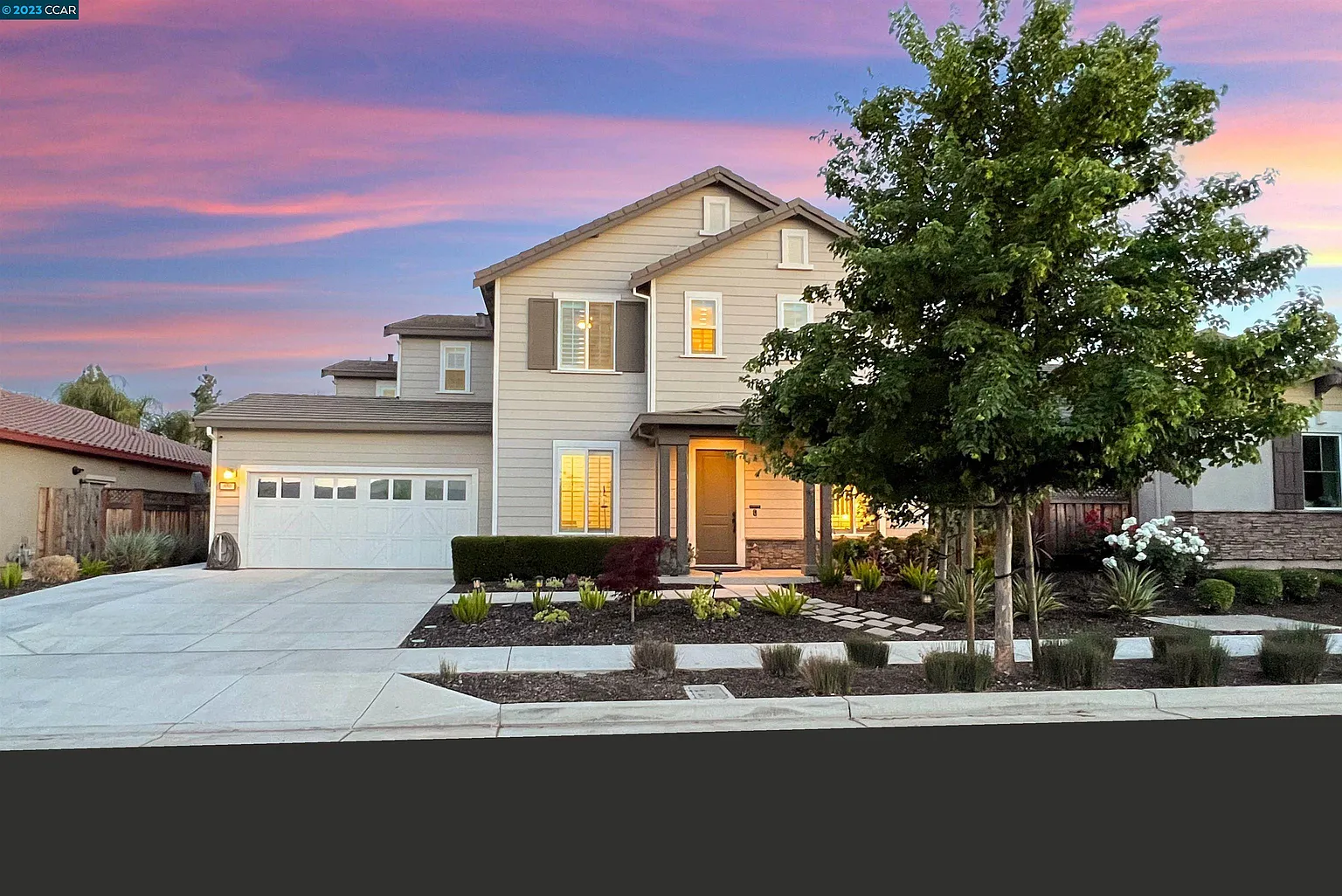 550 Mandevilla Dr photo 1
