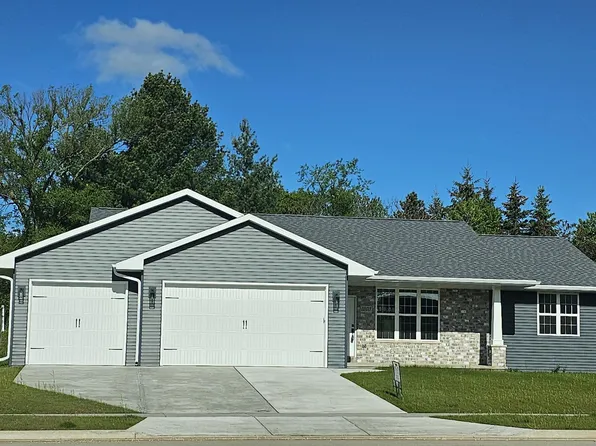 1203 Crescent Sq, Green Bay, WI 54313