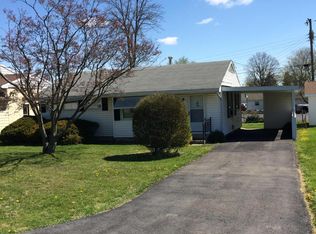 736 Park Dr, Washington Court House, OH 43160