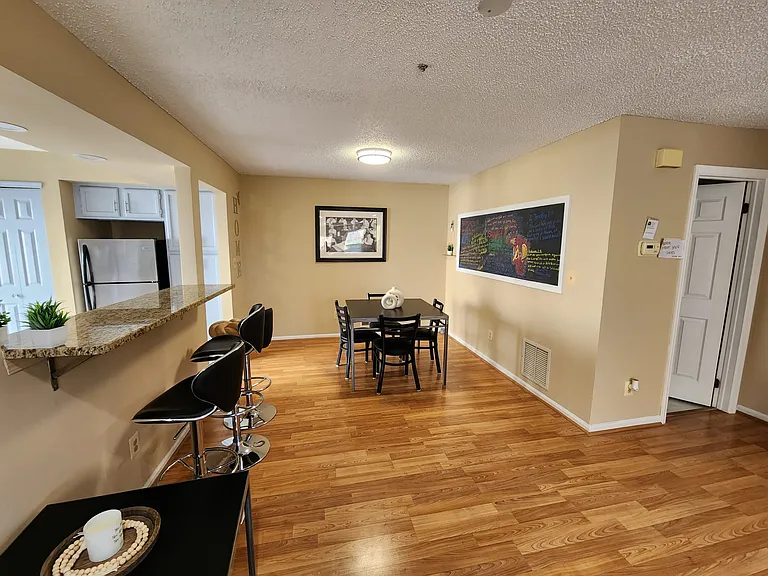 30 Richmond Street3 Standard Cor — Photo 5