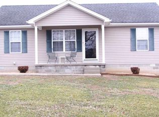 1896 Smiths Grove Oakland Rd, Smiths Grove, KY 42171