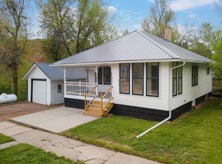 530 Battle Mountain Ave, Hot Springs, SD 57747