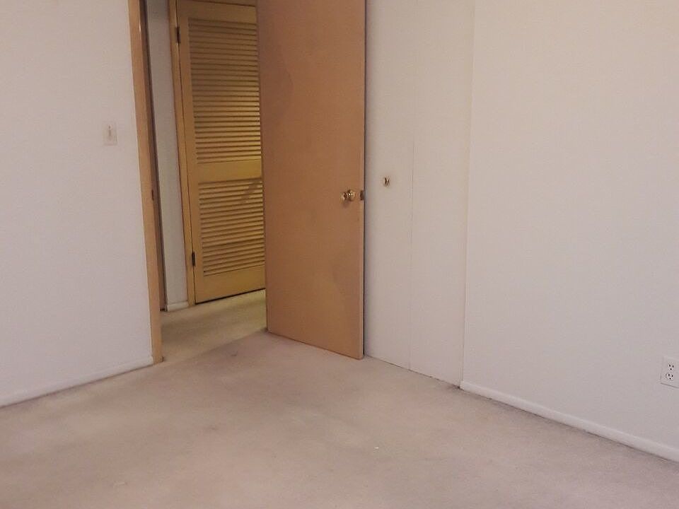 1st image of 2473 Warren Pkwy APT 9