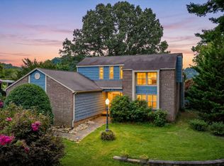 409 Helmsdale Dr, Kingsport, TN 37664