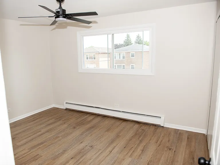 101 Oglesby Ave — Photo 48