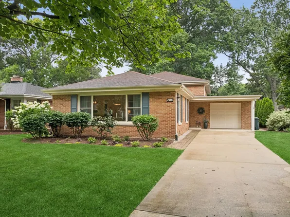 332 Scott Ave, Glen Ellyn, IL 60137
