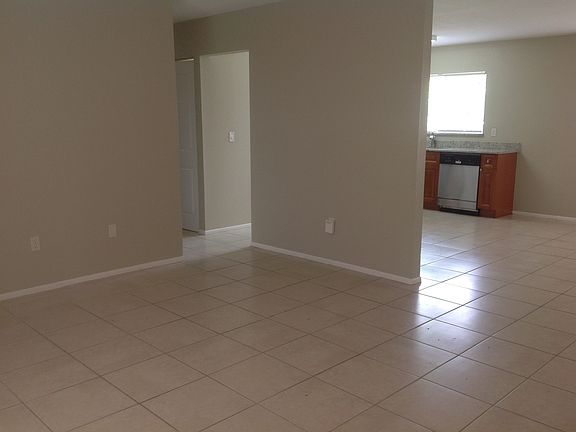 2nd image of 6866 Carovel Ave