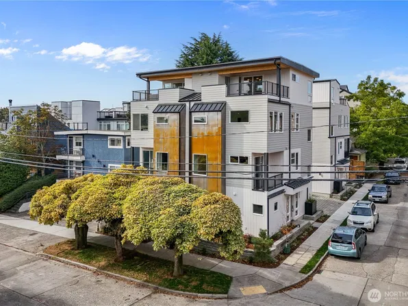 4469 Linden Avenue N, Seattle, WA 98103