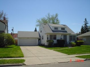 25 Faragut Ave, Tonawanda, NY 14150