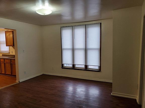 4th image of 1639 Thorn St