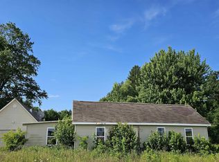 15861 W Base Rd, Medaryville, IN 47957