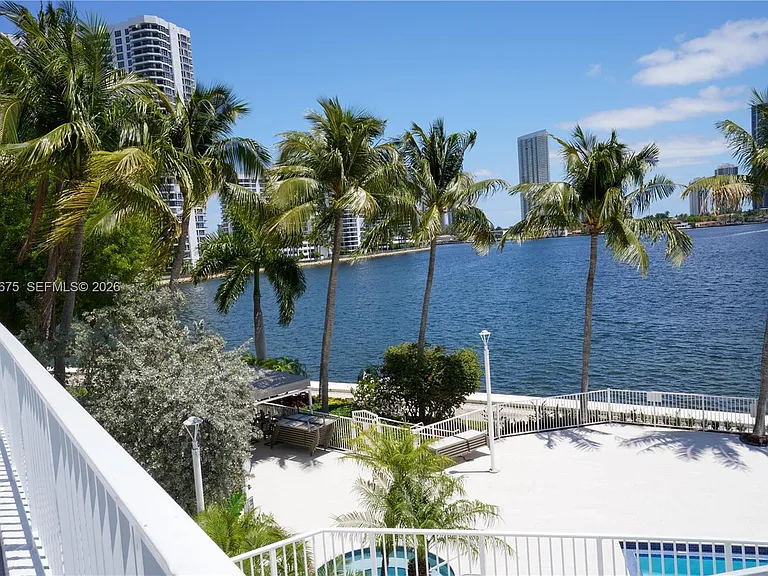 3370 Hidden Bay Dr #213 — Photo 37