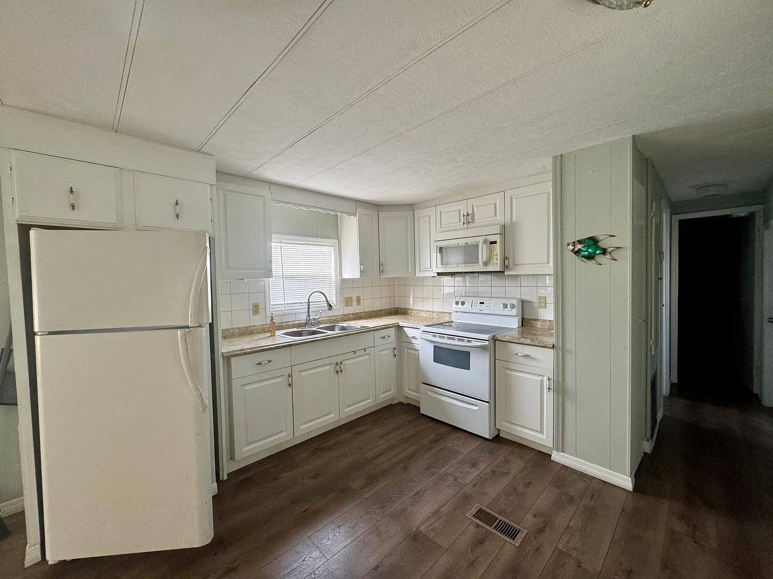 2 bed, 872 sqft, $1,400 — Photo 4