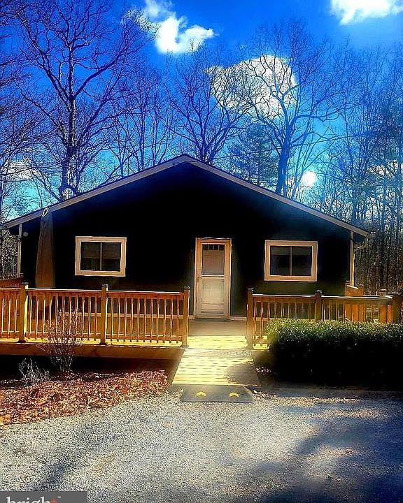1st image of 151 Bent Oak Rd