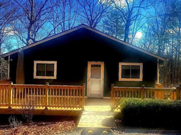 151 Bent Oak Rd, Hedgesville, WV 25427