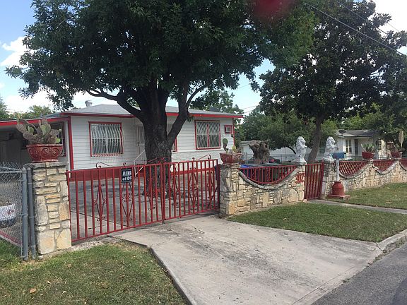 4th image of 302 Loma Park Dr