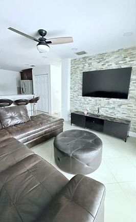 3rd image of 5301 Canoe Bend Dr