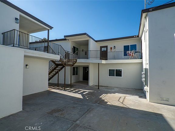 4th image of 705 E Santa Fe Ave