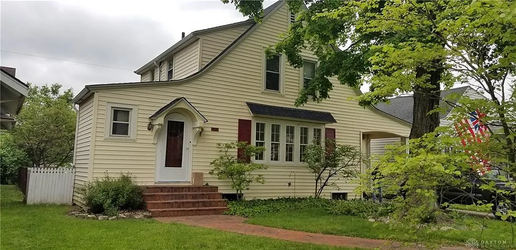 310 Aberdeen Dr photo 1
