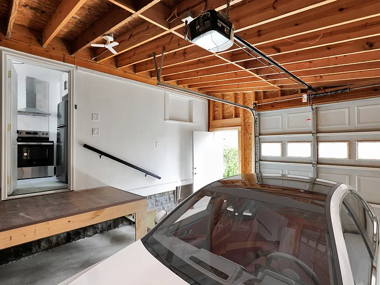 1428 E Cesar E Chavez Ave — Photo 21