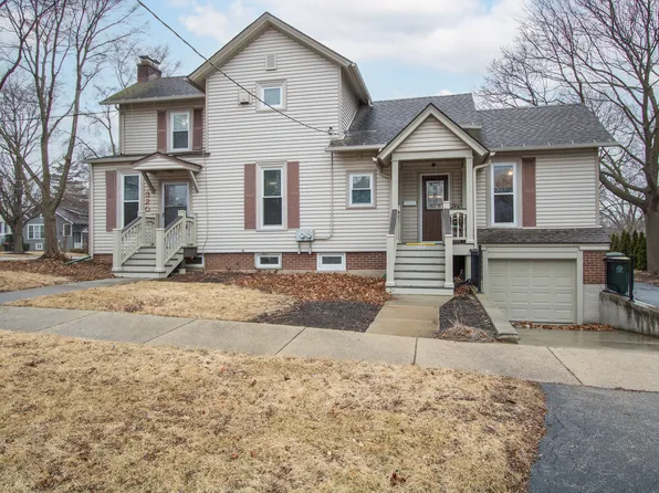 320 W Main St, Barrington, IL 60010
