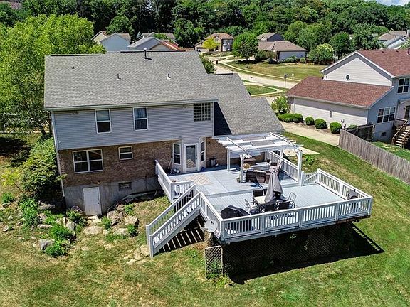 3rd image of 6313 Stoney Creek Dr
